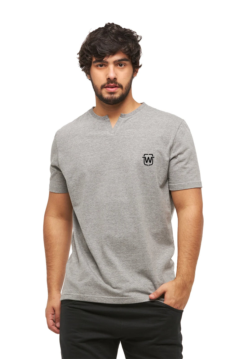 CAMISETA BÁSICA MASCULINA GOLA PORTUGUESA C3 WOOKS