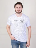 100% algodão. Camiseta masculina com decote em V e estampa fashion