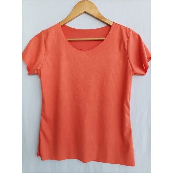 Camiseta camurça feminina gola redonda