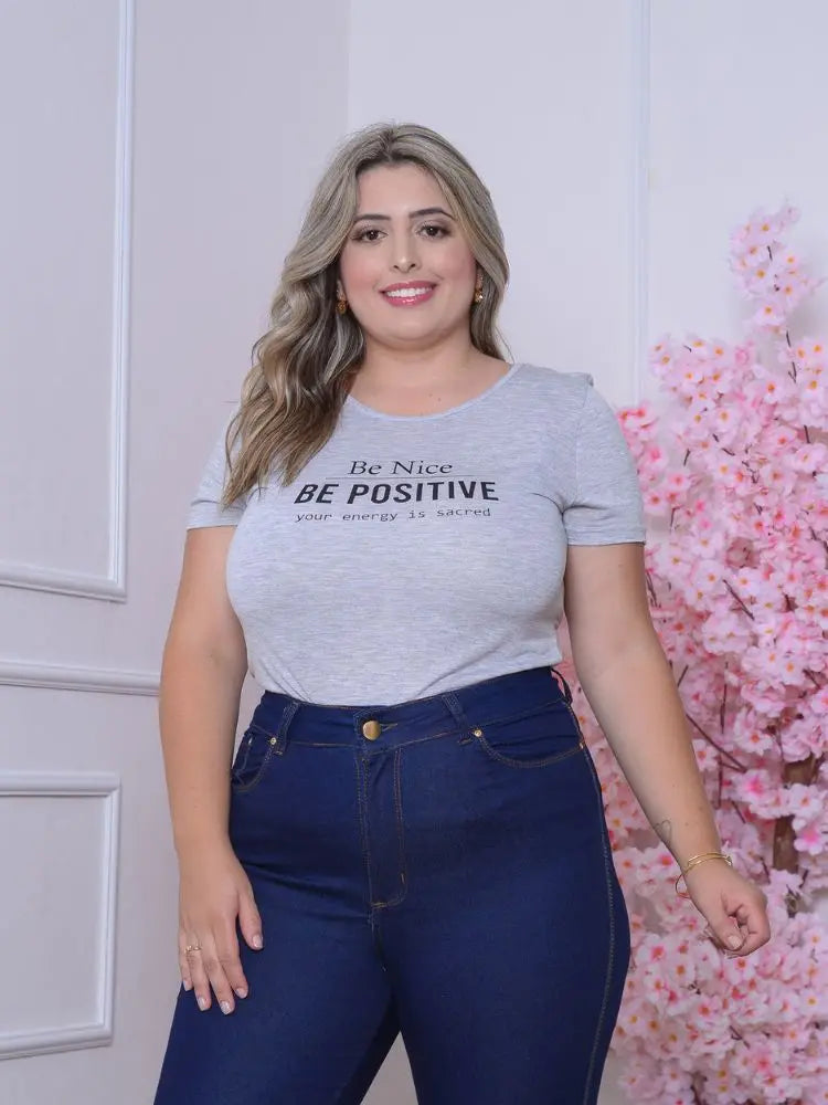 Camiseta Feminina Cinza com Estampa Sortida