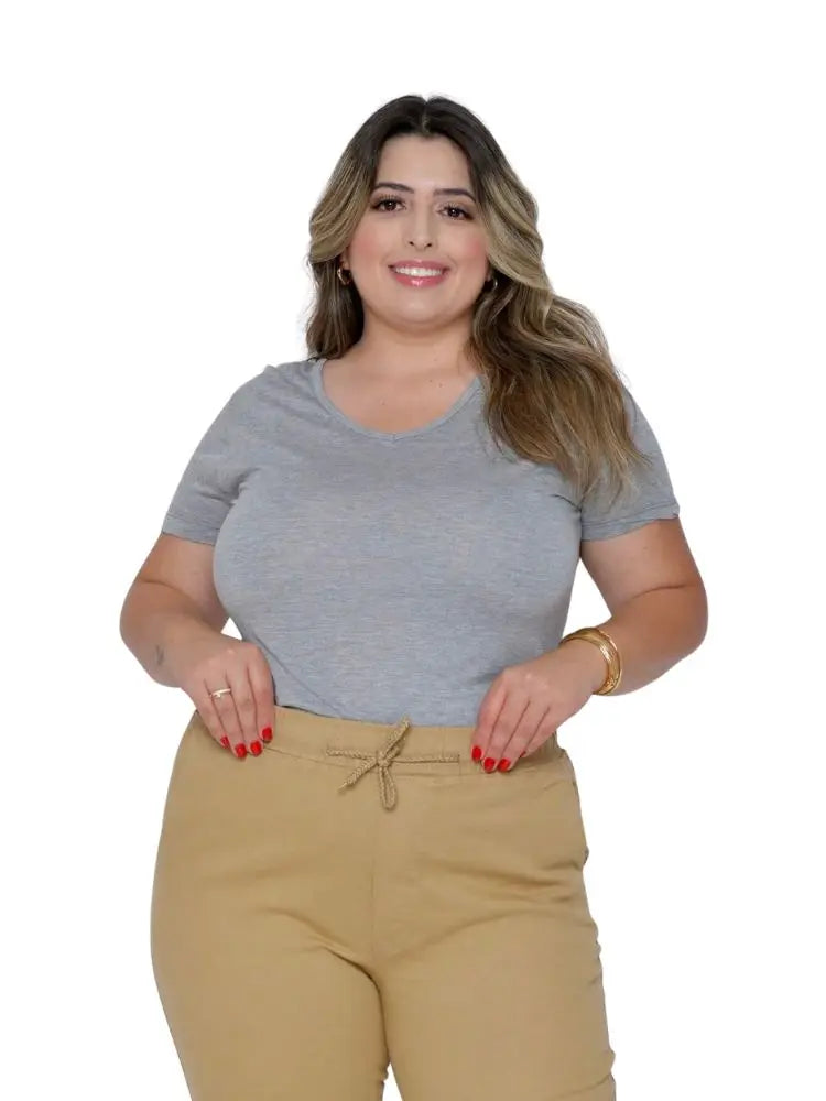 Camiseta Feminina Lisa Básica Cinza Com Gola VE Manga Curta